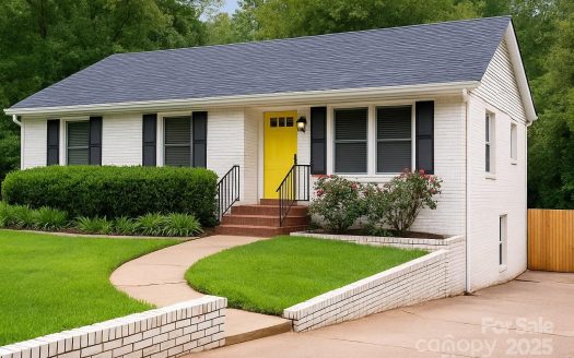 Single Family Home for Sale in Charlotte, NC 28210 – 5 Bedrooms, 3 Baths – $614900