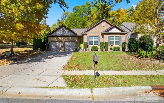 Single Family Home for Sale in Charlotte, NC 28278 – 3 Bedrooms, 3 Baths – $450000