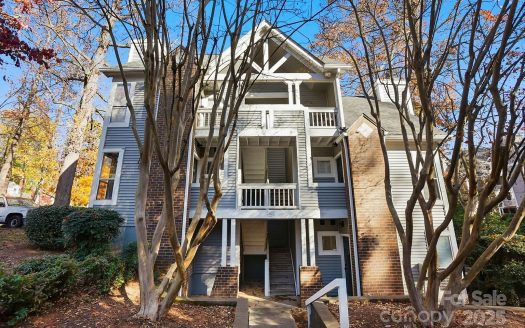 Condo for Sale in Charlotte, NC 28207 – 1 Bedroom, 1 Bath – $225000