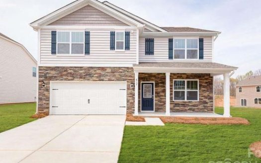Single Family Home for Sale in Charlotte, NC 28215 – 5 Bedrooms, 3 Baths – $470840