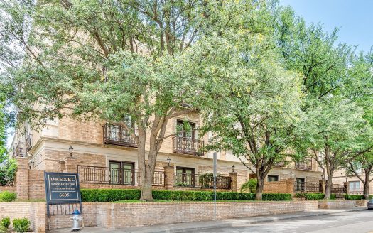 Condo for Sale in Dallas, TX 75225 – 2 Bedrooms, 4 Baths – $1395000