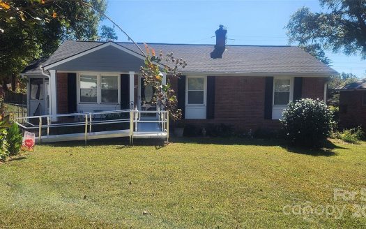Single Family Home for Sale in Charlotte, NC 28217 – 3 Bedrooms, 1 Baths – $350000