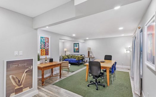 Condo for Sale in Dallas, TX 75206 – 2 Bedrooms, 2 Baths – $265000