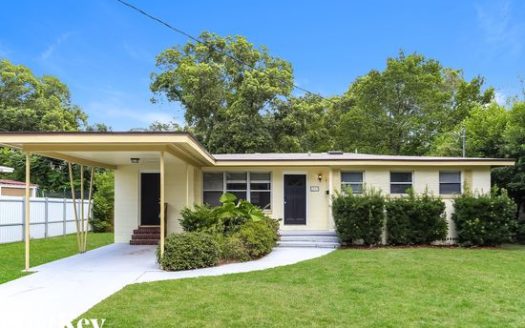 3-Bedroom Single Family Home for Rent in Jacksonville, FL 32211 – $2145/mo | 2 Baths | Updated 2025