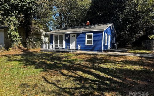 Single Family Home for Sale in Charlotte, NC 28208 – 2 Bedrooms, 1 Baths – $225000