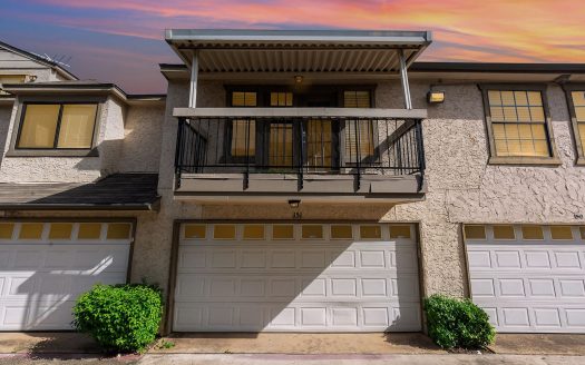 Townhouse for Sale in Dallas, TX 75231 – 2 Bedrooms, 2 Baths – $195500