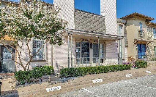 Condo for Sale in Dallas, TX 75248 – 2 Bedrooms, 3 Baths – $239000