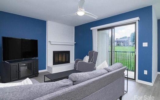 Condo for Sale in Charlotte, NC 28226 – 1 Bedroom, 1 Bath – $165000