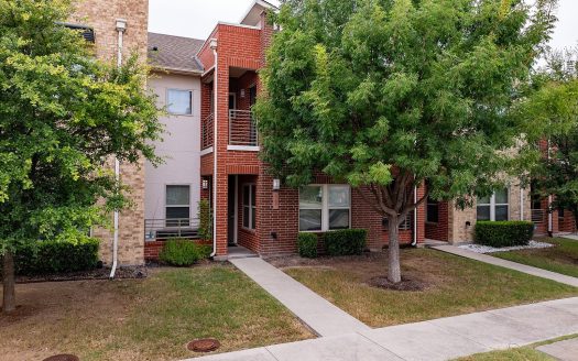 Townhouse for Sale in Dallas, TX 75203 – 3 Bedrooms, 3 Baths – $349000