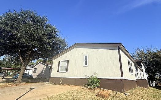 Manufactured for Sale in Euless, TX 76040 – 5 Bedrooms, 3 Baths – $151500
