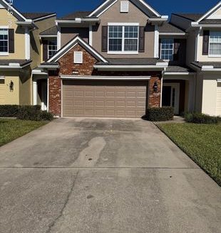 3-Bedroom Townhouse for Rent in Jacksonville, FL 32258 – $2250/mo | 3 Baths | Updated 2025
