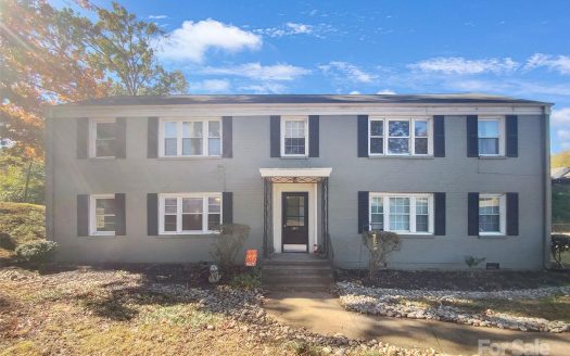 Condo for Sale in Charlotte, NC 28209 – 1 Bedroom, 1 Bath – $232000