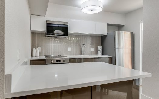Condo for Sale in Dallas, TX 75206 – 1 Bedroom, 1 Bath – $160000