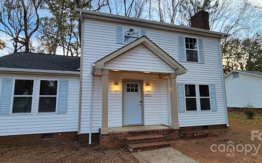 Single Family Home for Sale in Charlotte, NC 28227 – 3 Bedrooms, 3 Baths – $339000