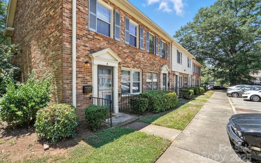 Condo for Sale in Charlotte, NC 28217 – 2 Bedrooms, 2 Baths – $198500