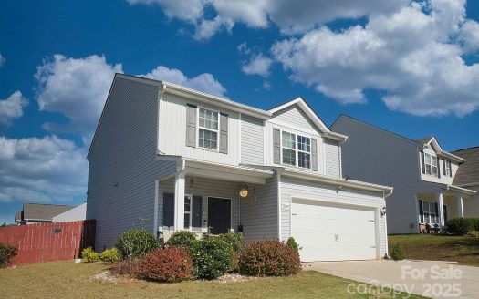 Single Family Home for Sale in Charlotte, NC 28215 – 4 Bedrooms, 3 Baths – $379900