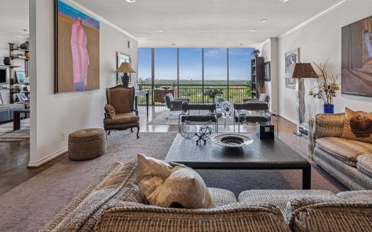 Condo for Sale in Dallas, TX 75225 – 2 Bedrooms, 3 Baths – $574000
