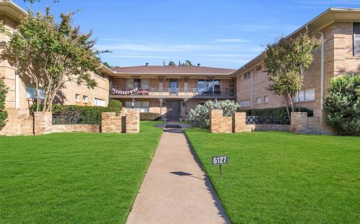 Condo for Sale in Dallas, TX 75225 – 3 Bedrooms, 2 Baths – $299000