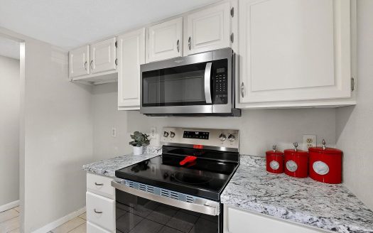 Condo for Sale in Dallas, TX 75243 – 2 Bedrooms, 2 Baths – $132000
