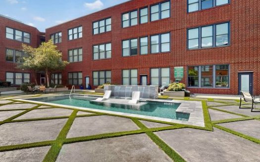 Condo for Sale in Dallas, TX 75204 – 1 Bedroom, 1 Bath – $225000