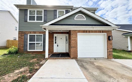 Single Family Home for Sale in Charlotte, NC 28213 – 3 Bedrooms, 3 Baths – $365000