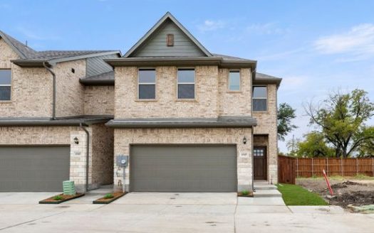 Townhouse for Sale in Dallas, TX 75228 – 3 Bedrooms, 3 Baths – $394077