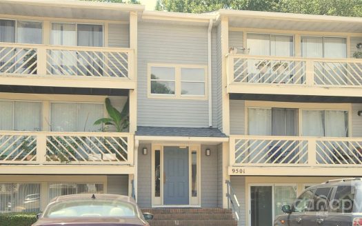 Condo for Sale in Charlotte, NC 28213 – 2 Bedrooms, 2 Baths – $145000