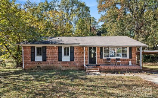 Single Family Home for Sale in Charlotte, NC 28213 – 2 Bedrooms, 1 Baths – $239000