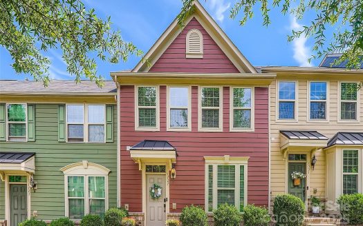 Townhouse for Sale in Charlotte, NC 28208 – 3 Bedrooms, 3 Baths – $449500