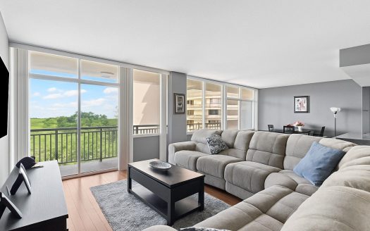 Condo for Sale in Dallas, TX 75225 – 2 Bedrooms, 2 Baths – $368000