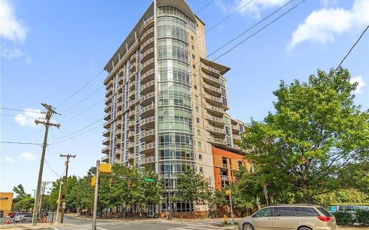 Condo for Sale in Charlotte, NC 28202 – 1 Bedroom, 1 Bath – $249900