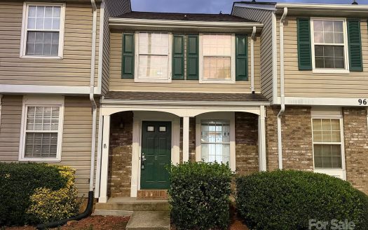 Condo for Sale in Charlotte, NC 28213 – 3 Bedrooms, 2 Baths – $224000