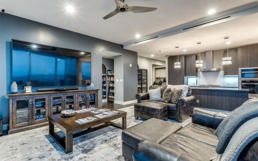 Condo for Sale in Dallas, TX 75201 – 3 Bedrooms, 3 Baths – $1450000