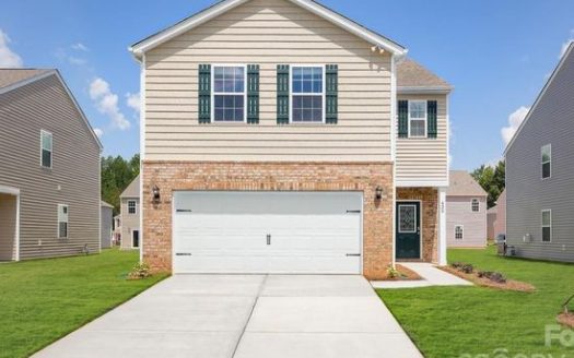 Single Family Home for Sale in Charlotte, NC 28215 – 4 Bedrooms, 3 Baths – $409000