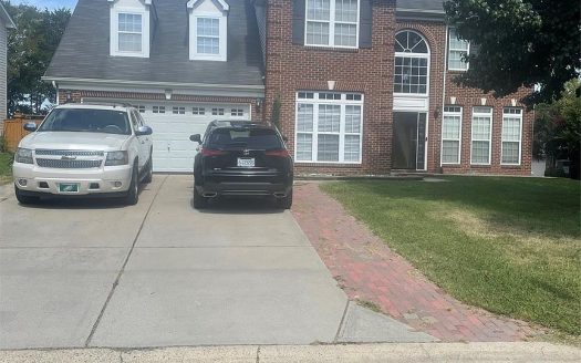 Single Family Home for Sale in Charlotte, NC 28213 – 4 Bedrooms, 3 Baths – $525000