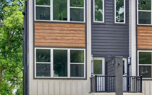 Condo for Sale in Charlotte, NC 28208 – 3 Bedrooms, 2 Baths – $675000