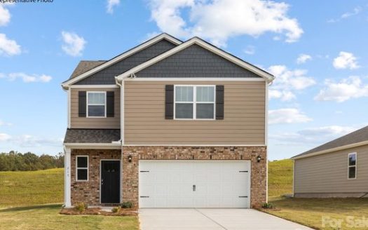 Single Family Home for Sale in Charlotte, NC 28215 – 3 Bedrooms, 3 Baths – $409000