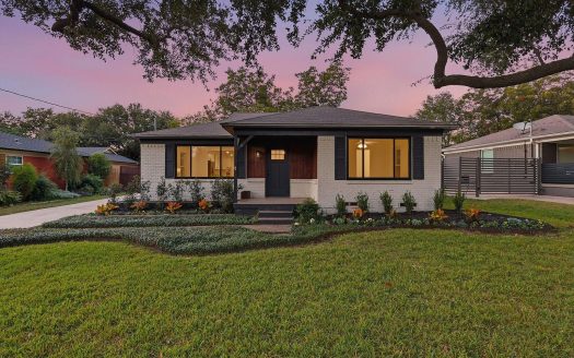 Single Family Home for Sale in Dallas, TX 75214 – 3 Bedrooms, 3 Baths – $865000