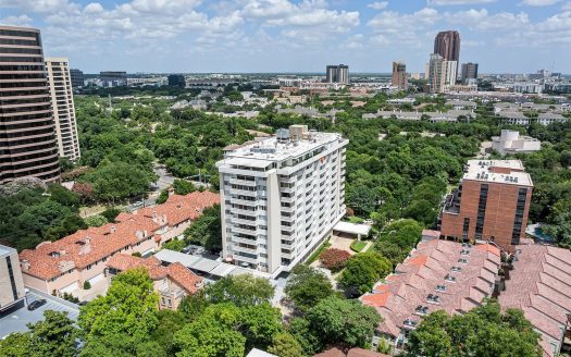 Condo for Sale in Dallas, TX 75219 – 1 Bedroom, 1 Bath – $324900