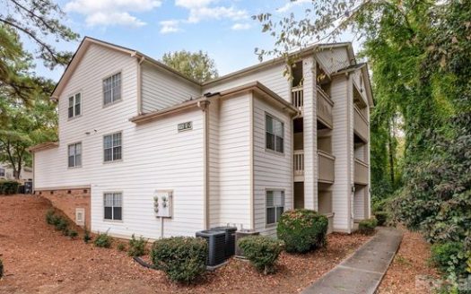 Condo for Sale in Charlotte, NC 28211 – 2 Bedrooms, 2 Baths – $189000
