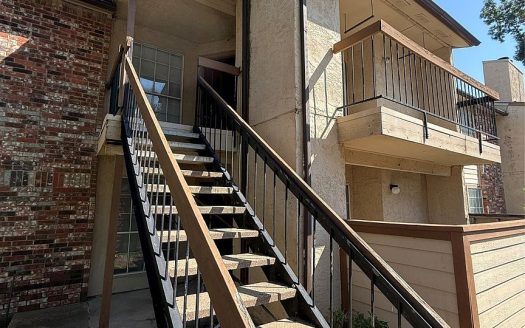 Condo for Sale in Dallas, TX 75243 – 2 Bedrooms, 2 Baths – $179900