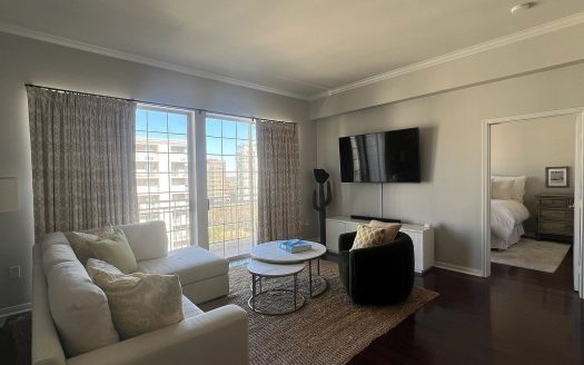 Condo for Sale in Dallas, TX 75219 – 2 Bedrooms, 2 Baths – $450000