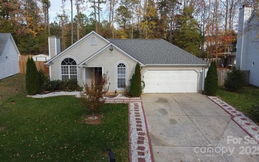 Single Family Home for Sale in Charlotte, NC 28227 – 3 Bedrooms, 2 Baths – $337500