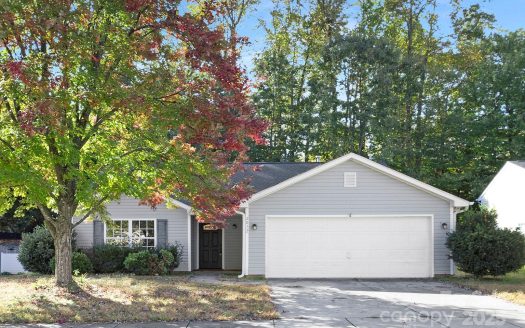 Single Family Home for Sale in Charlotte, NC 28214 – 3 Bedrooms, 2 Baths – $349500