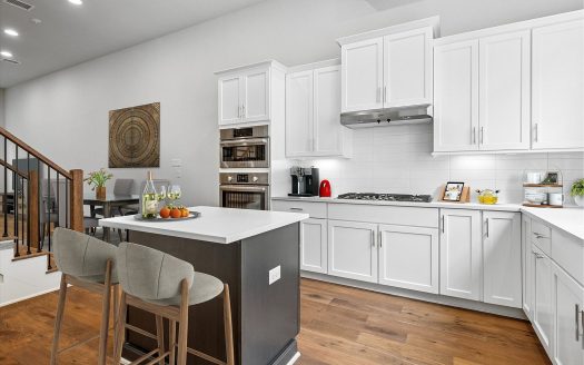 Townhouse for Sale in Dallas, TX 75203 – 2 Bedrooms, 3 Baths – $485000