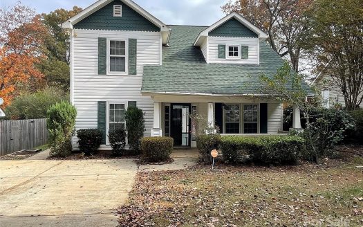 Single Family Home for Sale in Charlotte, NC 28269 – 4 Bedrooms, 2 Baths – $335000