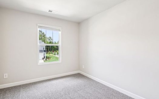 Single Family Home for Sale in Charlotte, NC 28216 – 3 Bedrooms, 3 Baths – $269030