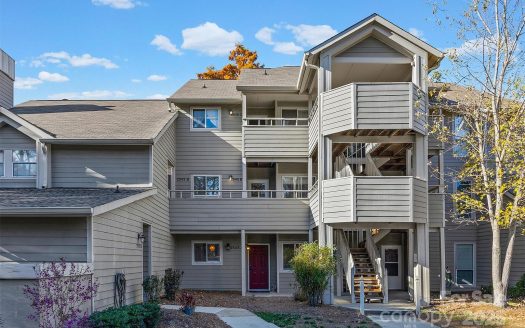 Condo for Sale in Charlotte, NC 28210 – 2 Bedroom, 1 Bath – $240000