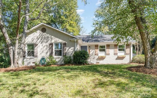 Single Family Home for Sale in Charlotte, NC 28210 – 3 Bedrooms, 2 Baths – $485000