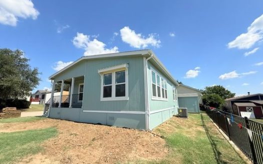 Manufactured for Sale in Euless, TX 76040 – 2 Bedrooms, 2 Baths – $175000